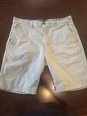 Free Planet Men's Light Khaki Flat Front Shorts Size 32 EUC Organic Cotton